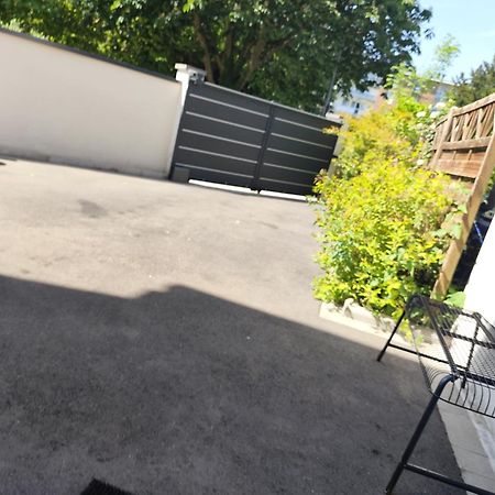 Escapade Pres De Lille - Appartement Charmant Avec Terrasse Et Parking Privee Мон-ан-Барёль Экстерьер фото