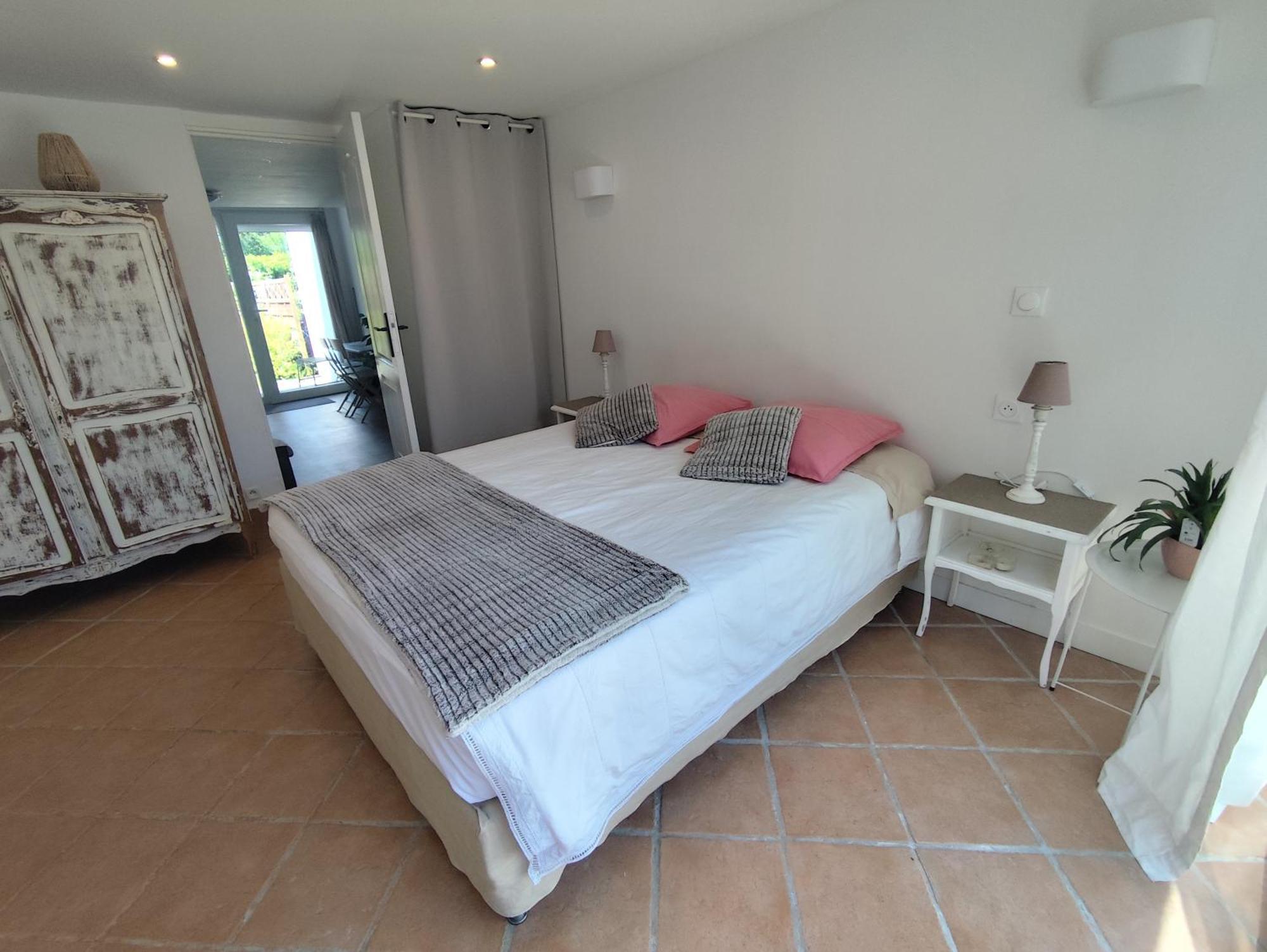 Escapade Pres De Lille - Appartement Charmant Avec Terrasse Et Parking Privee Мон-ан-Барёль Экстерьер фото